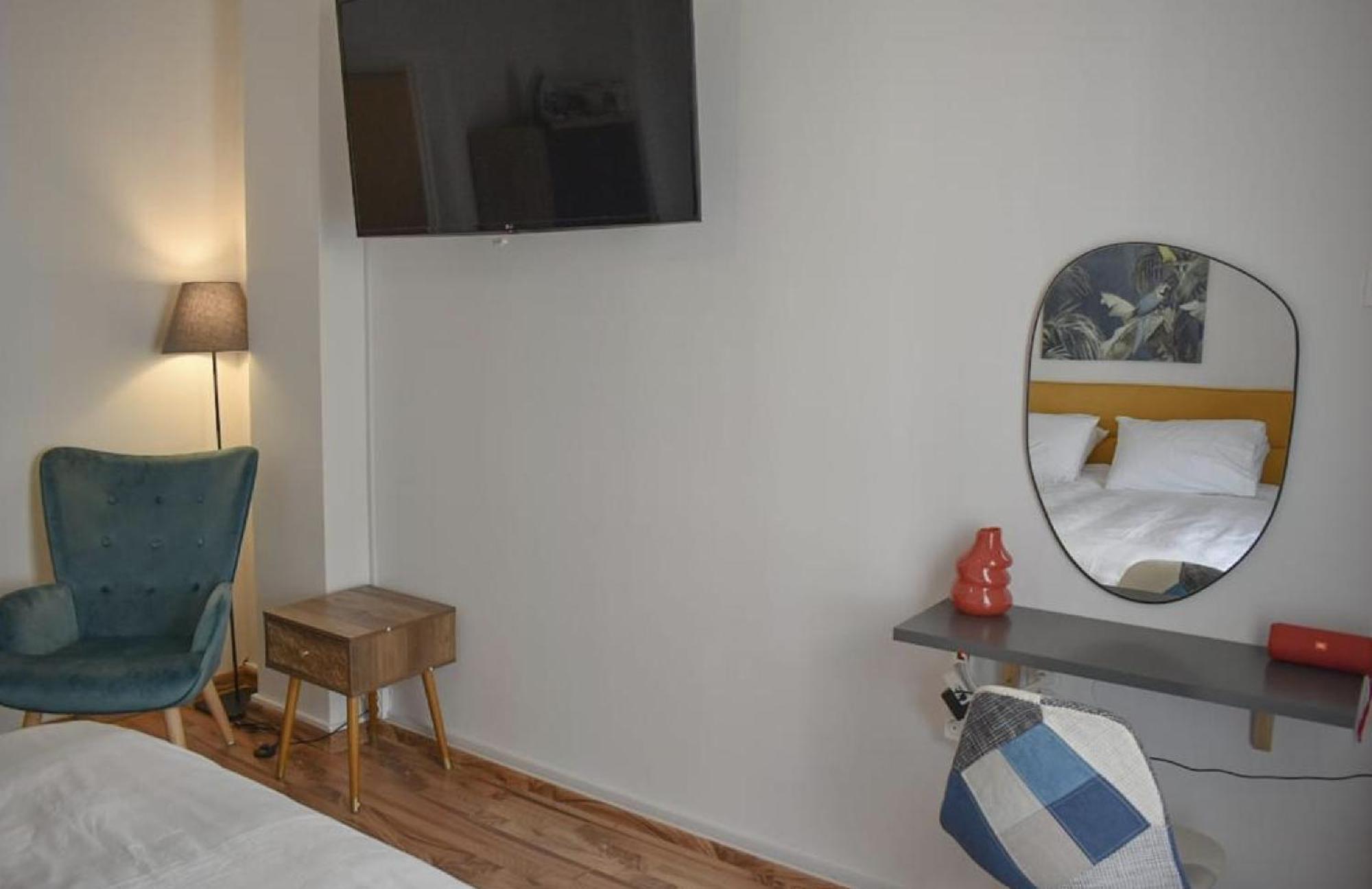 Modern Cozy Central Flat Patras Ngoại thất bức ảnh